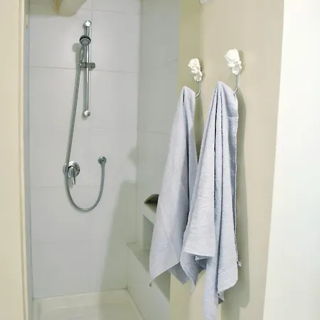 Sinclair , Loft In Center With Original Romantic Fresco Apartment Cagliari