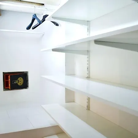 Apartment Sinclair , Loft In Center With Original Romantic Fresco